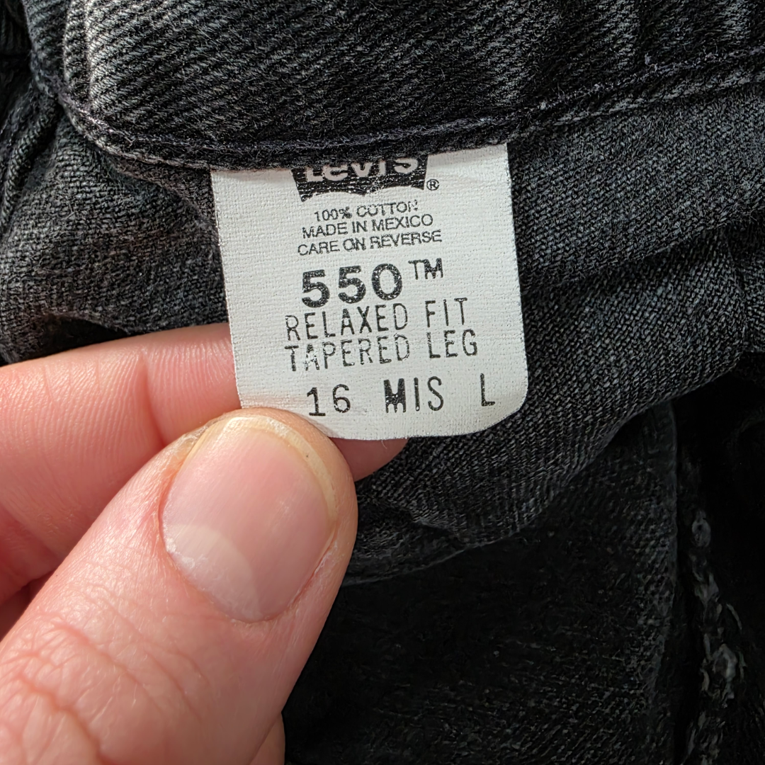 Vintage Levi’s 550 Relaxed Fit Jeans Women’s 16 MIS L Black High Rise USA