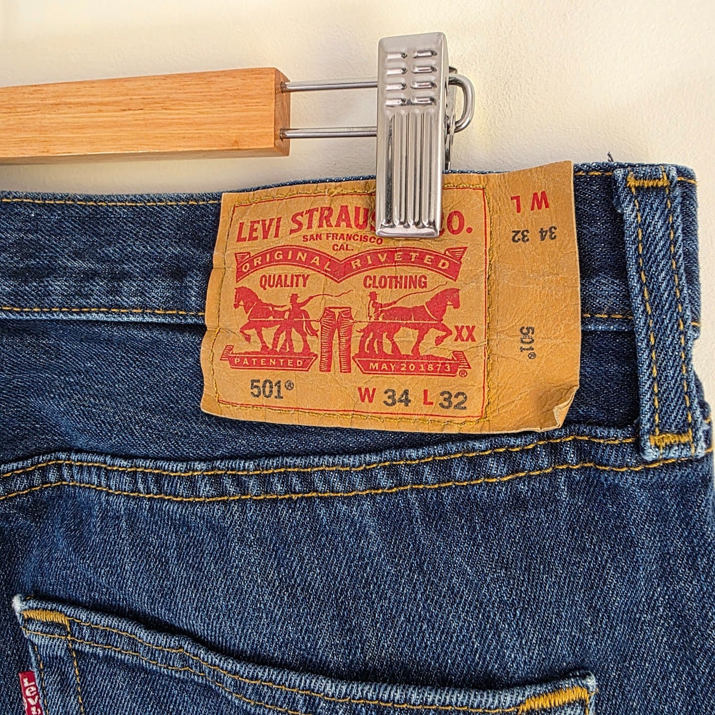 Levi's 501 Straight Leg Jeans W34 L32 Blue Denim Button Fly Cotton Men's