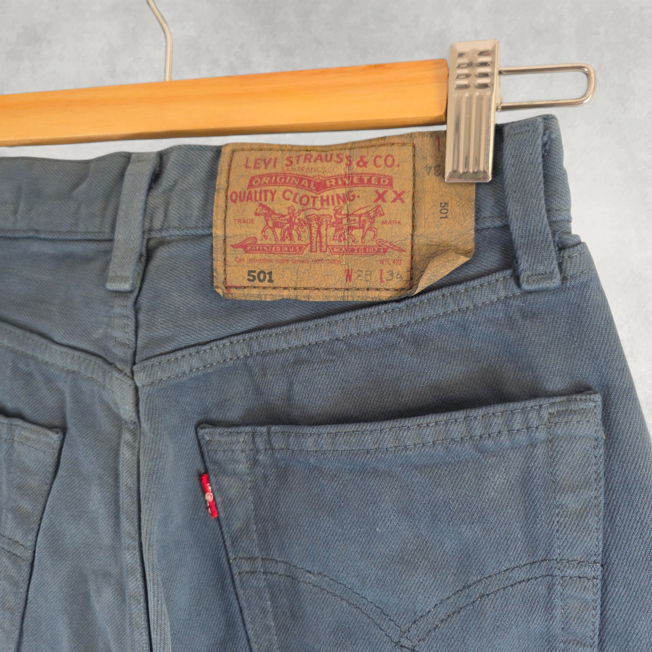 Levi’s 501 Jeans W26 (W28) L31 Blue Straight Leg Button Fly Vintage USA
