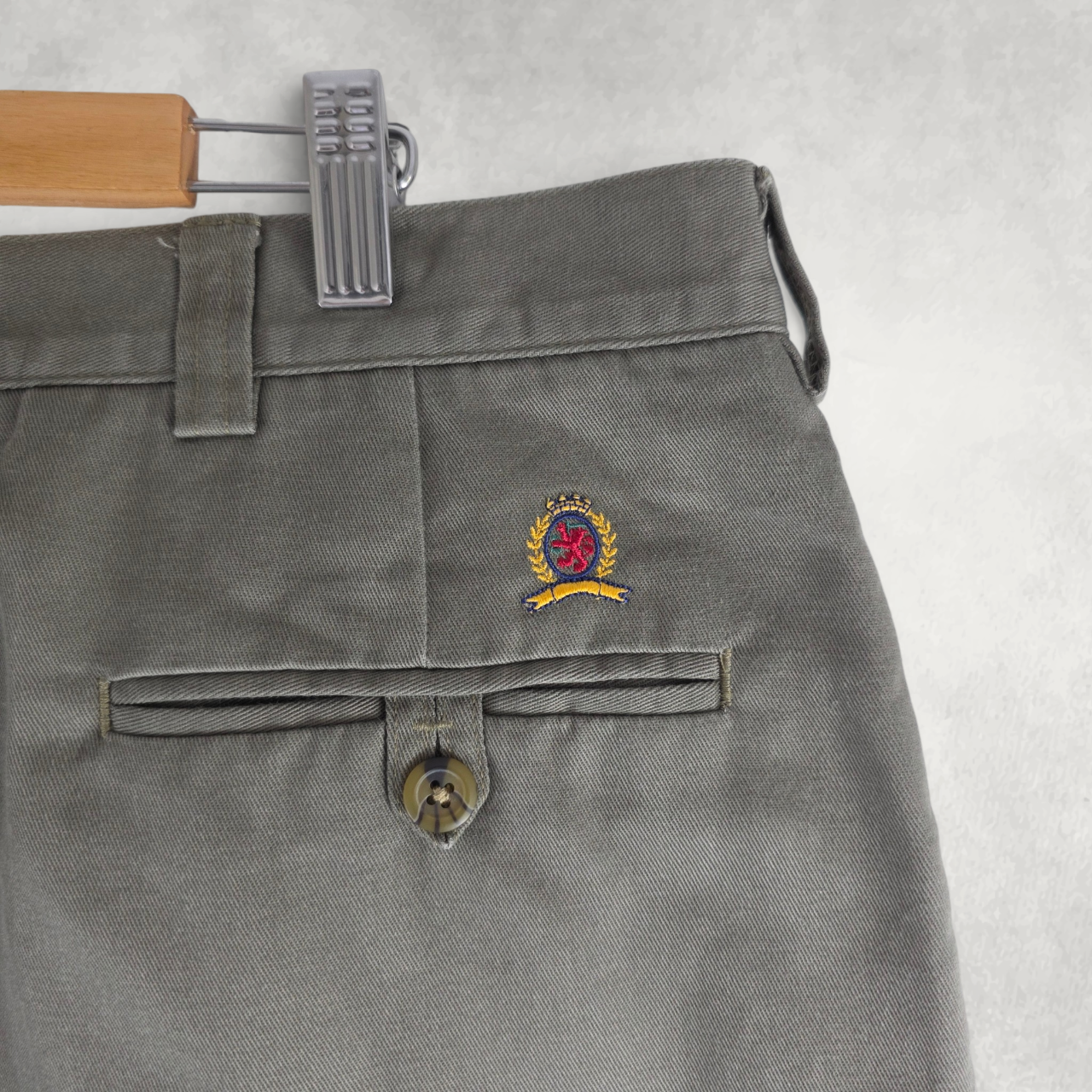 Vintage Tommy Hilfiger Pleated Chino Trousers W39 L29 Beige Preppy Old Money