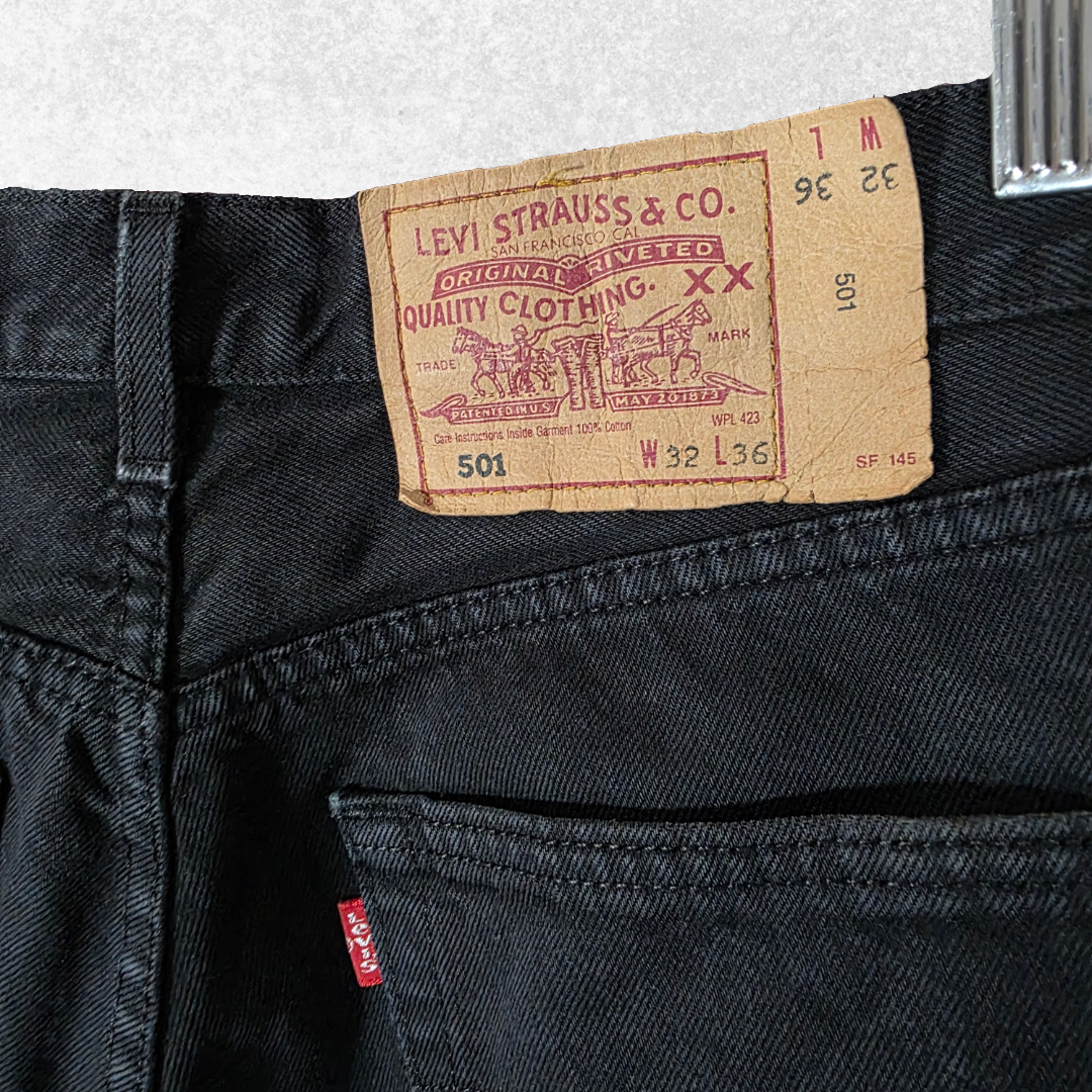 Vintage Levi’s 501 Jeans W31 L32 (Tag W32 L36) Black Button Fly Men’s