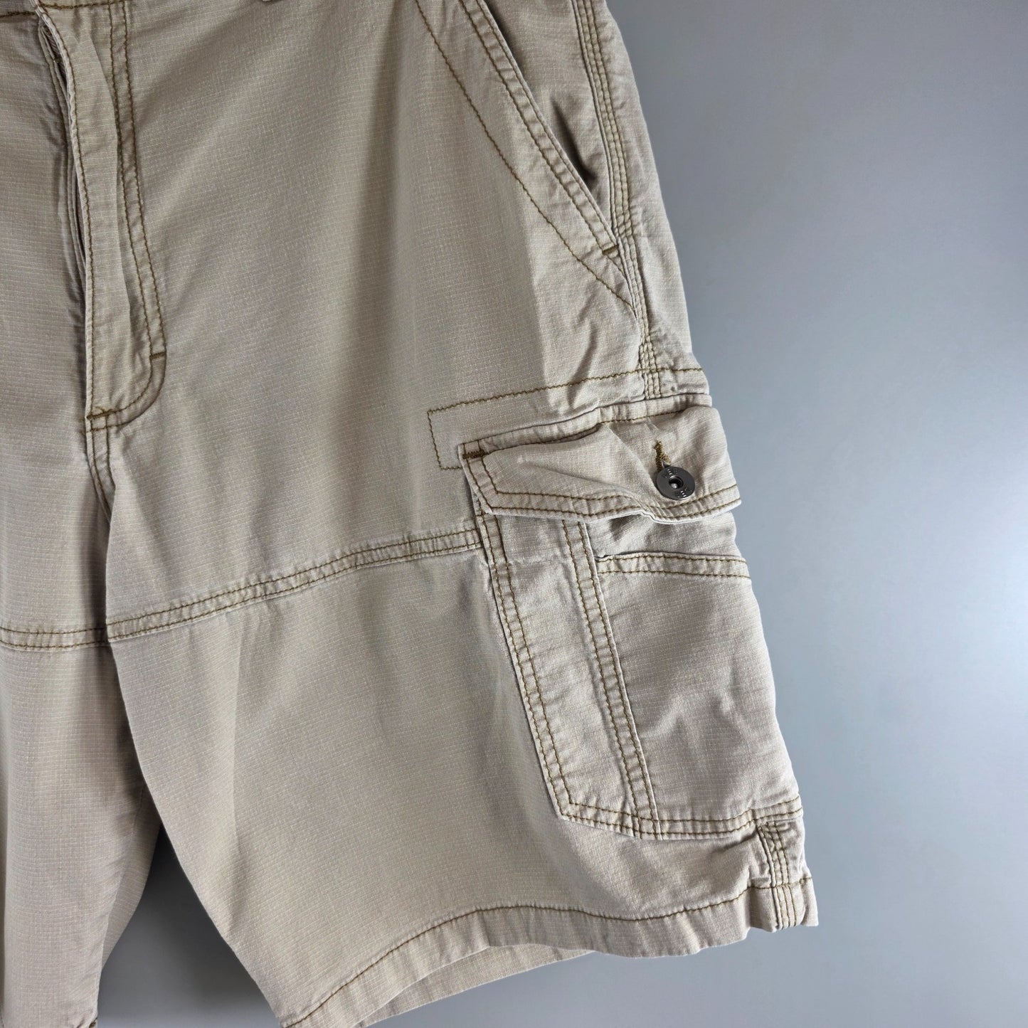 Lee Extreme Motion Cargo Shorts W34 Beige Stretch Utility Workwear Men’s