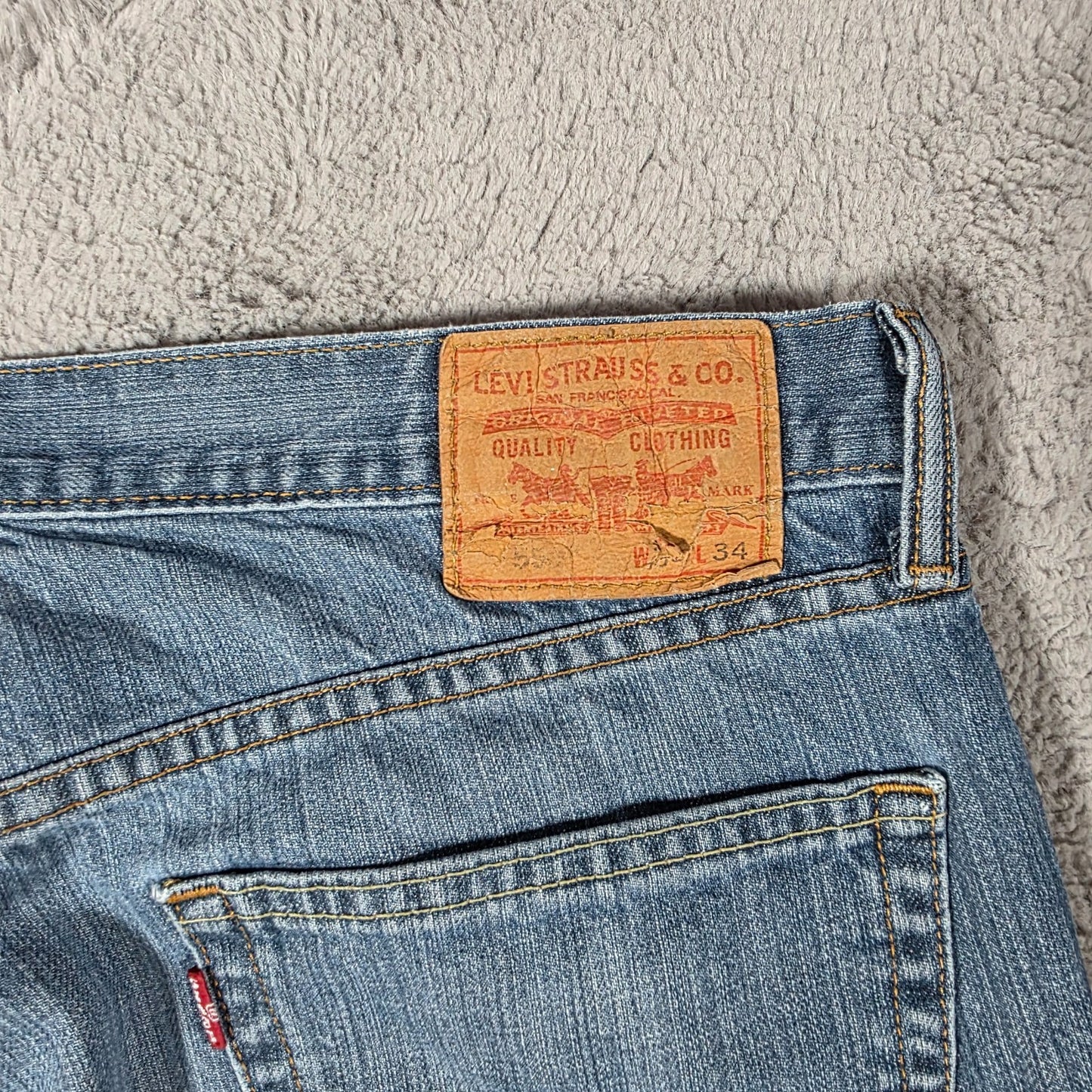 Levi’s 559 Vintage Men’s Blue Jeans W34 L34 Straight Leg Denim