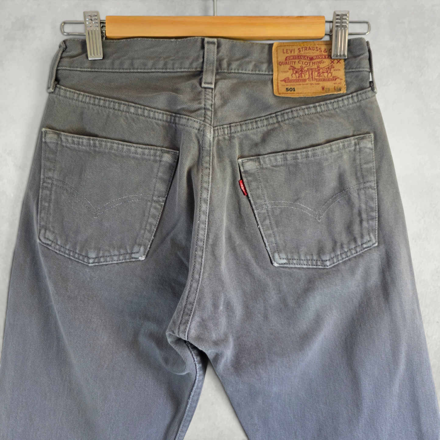 Levi’s 501 Jeans W26 L33 Grey Straight Leg Button Fly Vintage Made in Spain
