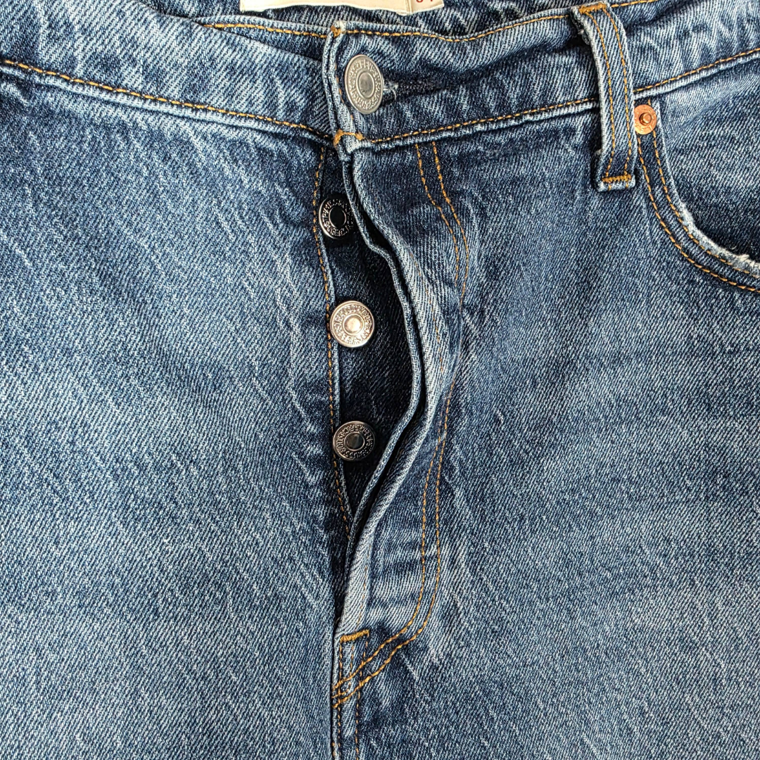 Levi’s Wedgie Straight Jeans W38 L26 (Tag W34) Blue Button Fly Women’s