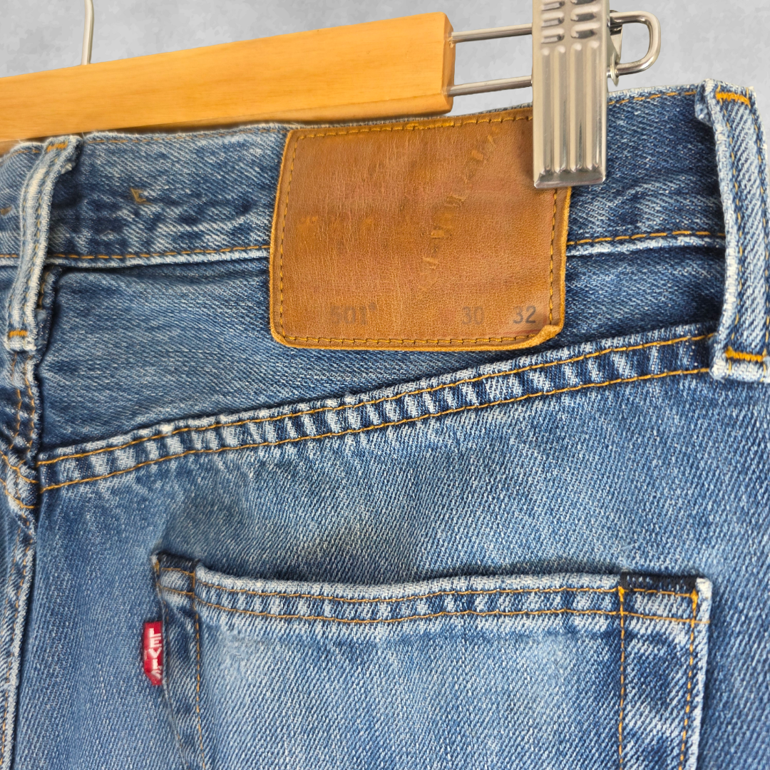 Levi’s 501 Jeans W29 L31 Blue Vintage Fade Button Fly Straight Leg Men’s