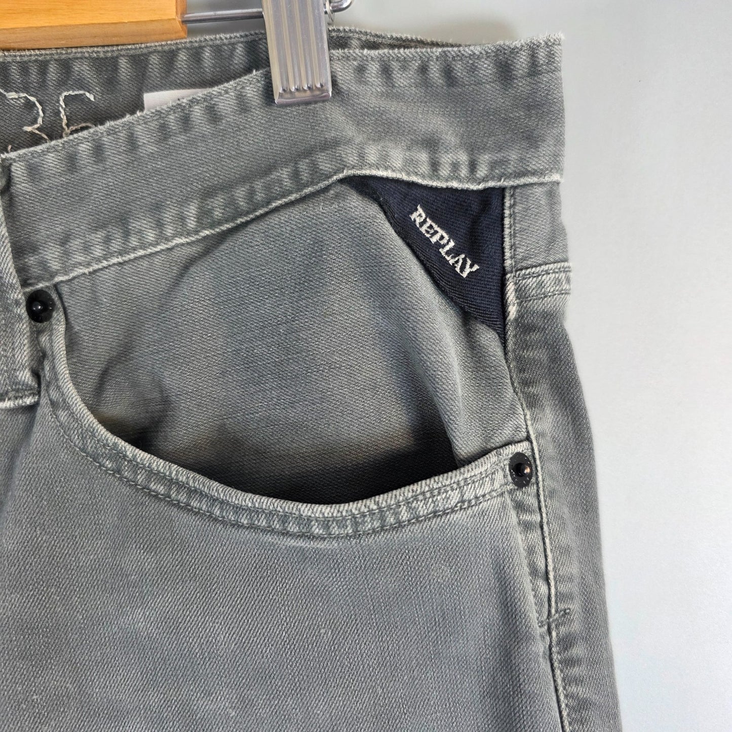 Replay WAITOM Men’s Jeans W37 L33 Grey Straight Fit Stretch Denim