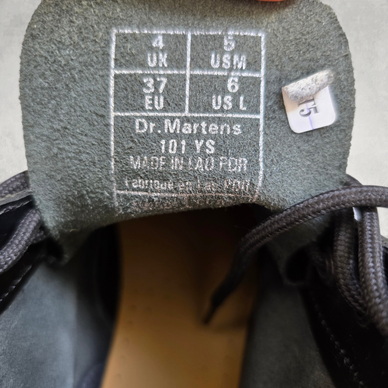 Dr Martens 101 YS Black Leather Boots UK 4 EU 37 Grunge Punk Alternative