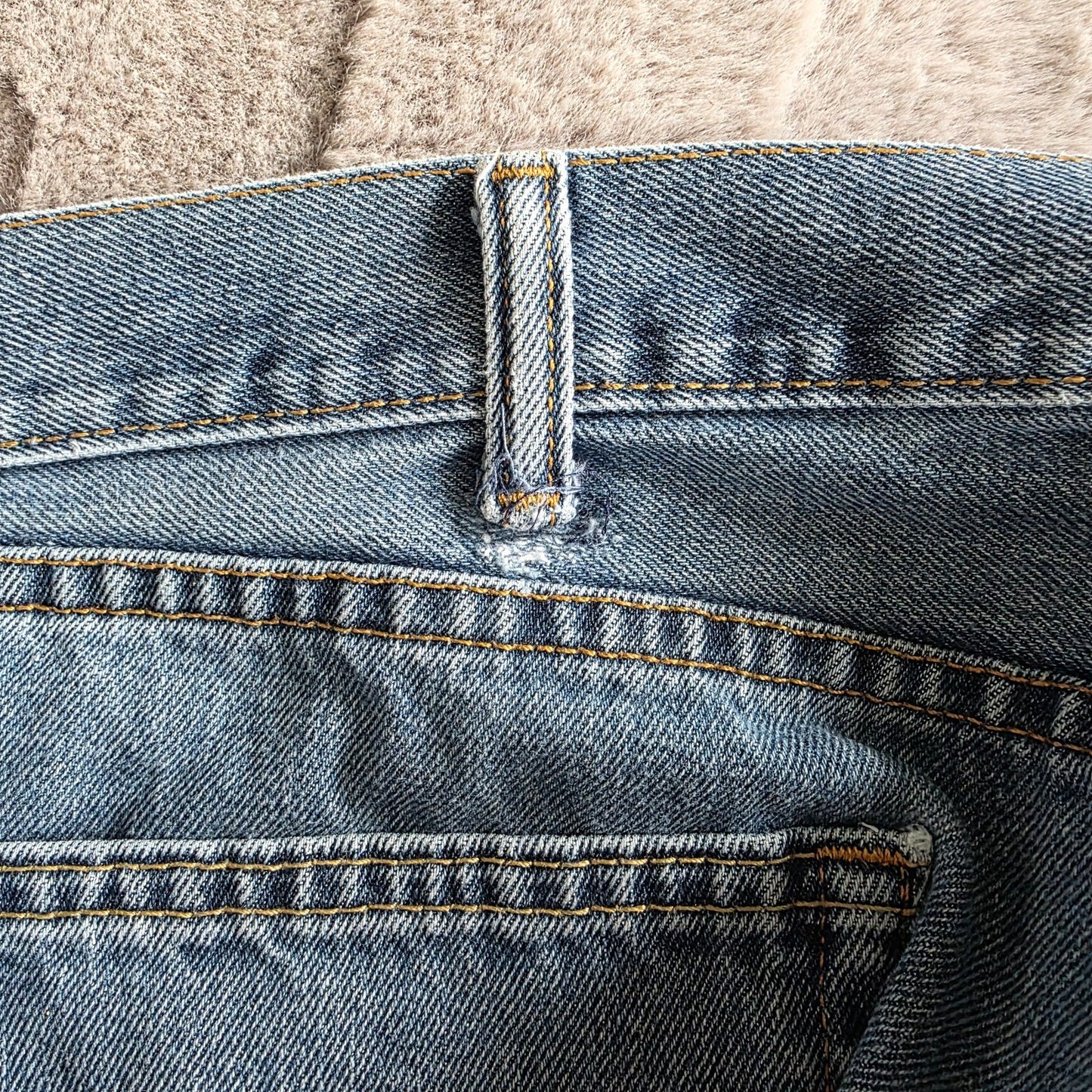 Vintage Levi’s 505 Jeans W40 L32 Straight Leg Light Wash Mexico Made Distressed