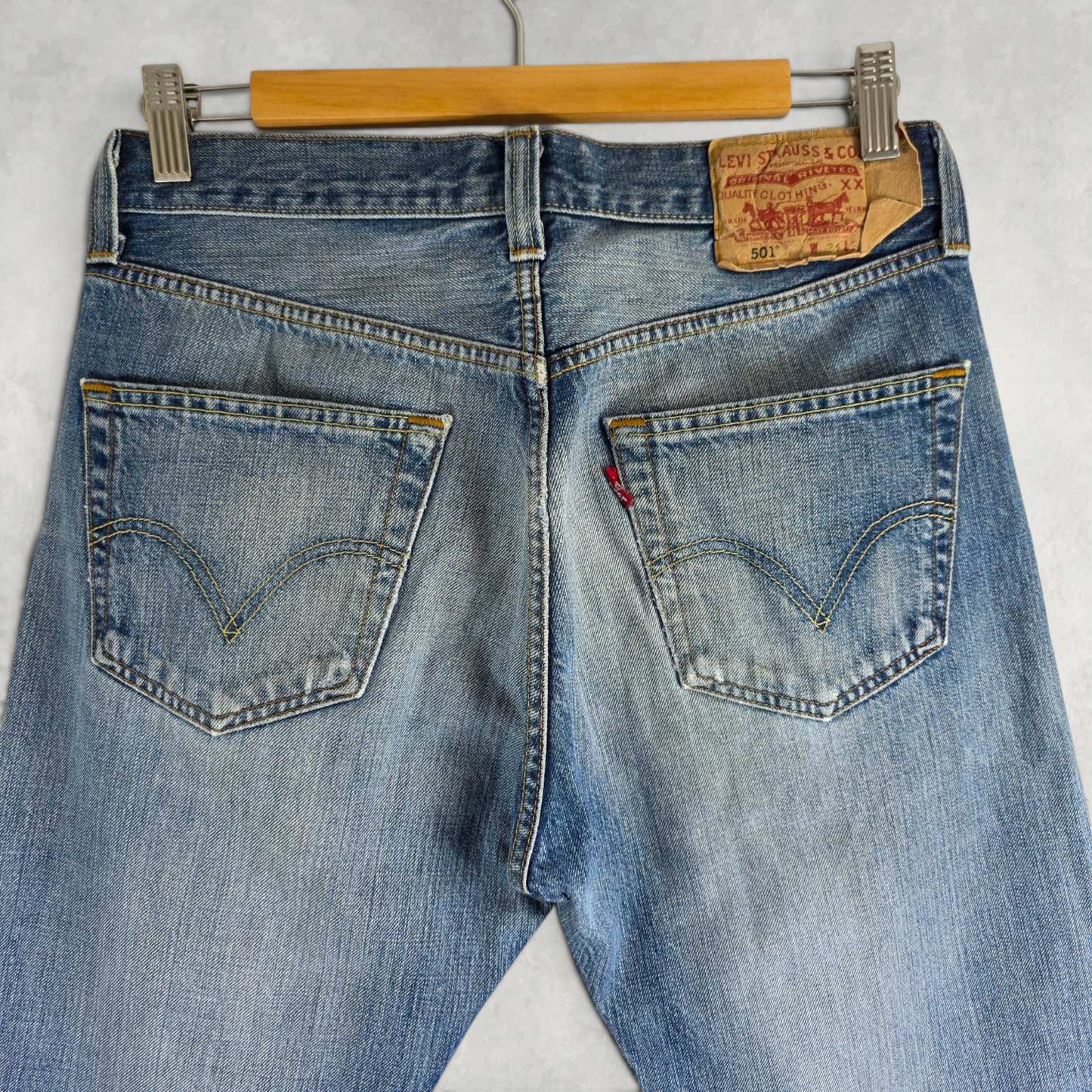 Levi’s 501 Jeans W30 L32 (W31 Tag) Blue Straight Leg Button Fly Men’s Denim