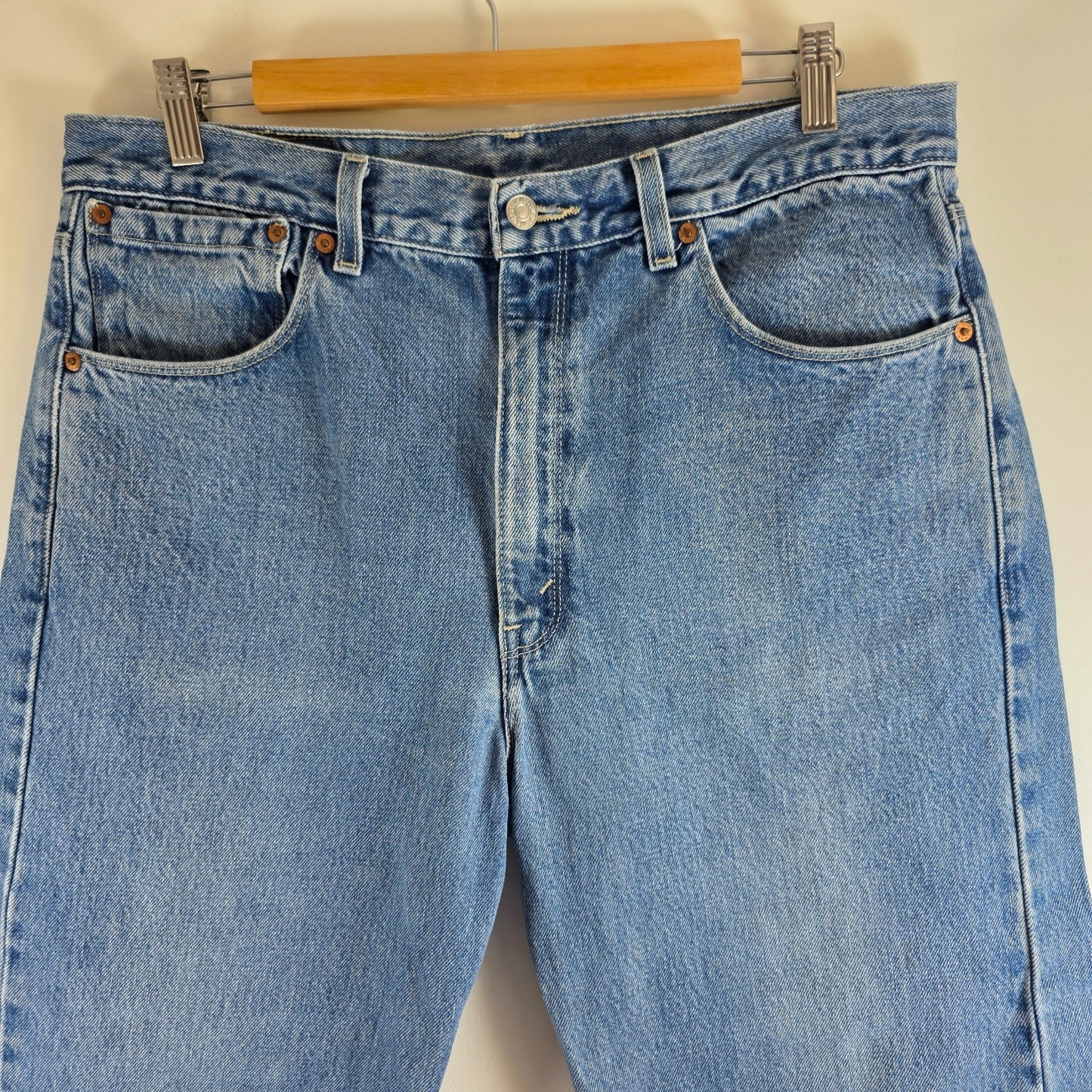 Vintage Levi’s 557 Bootcut Jeans Blue W34 L25 Men’s Distressed Denim