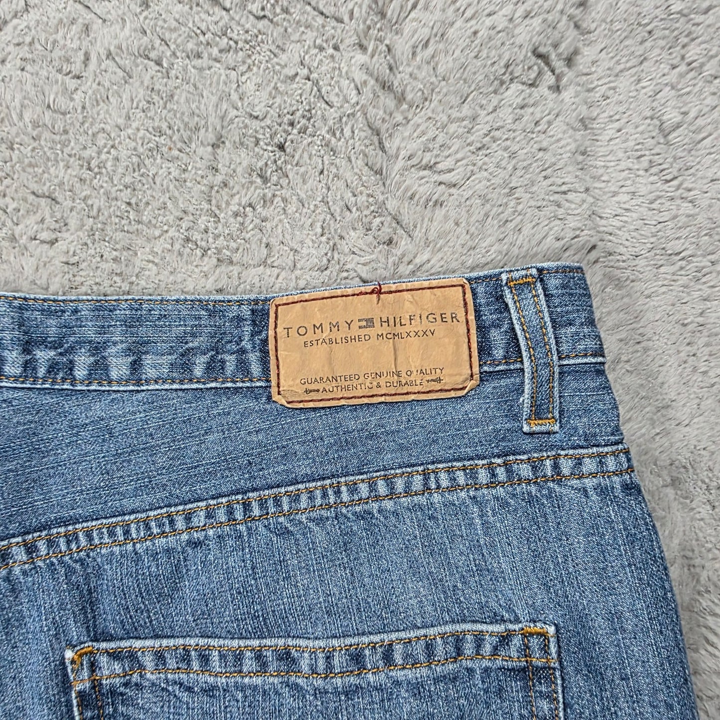 Tommy Hilfiger Classic Fit Blue Jeans W36 L30 Men’s Straight Leg Denim