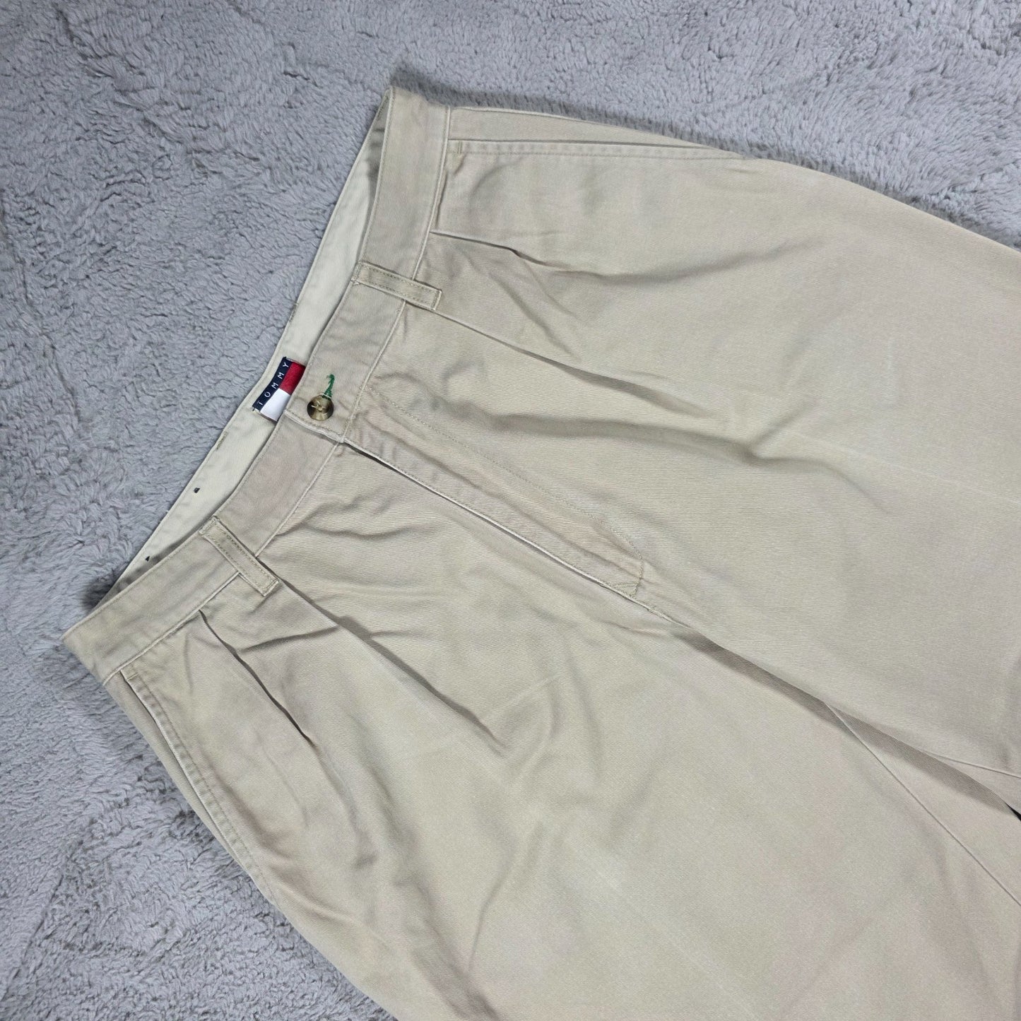 Vintage Tommy Hilfiger Pleated Chinos Beige Straight Fit Men’s W33 L25