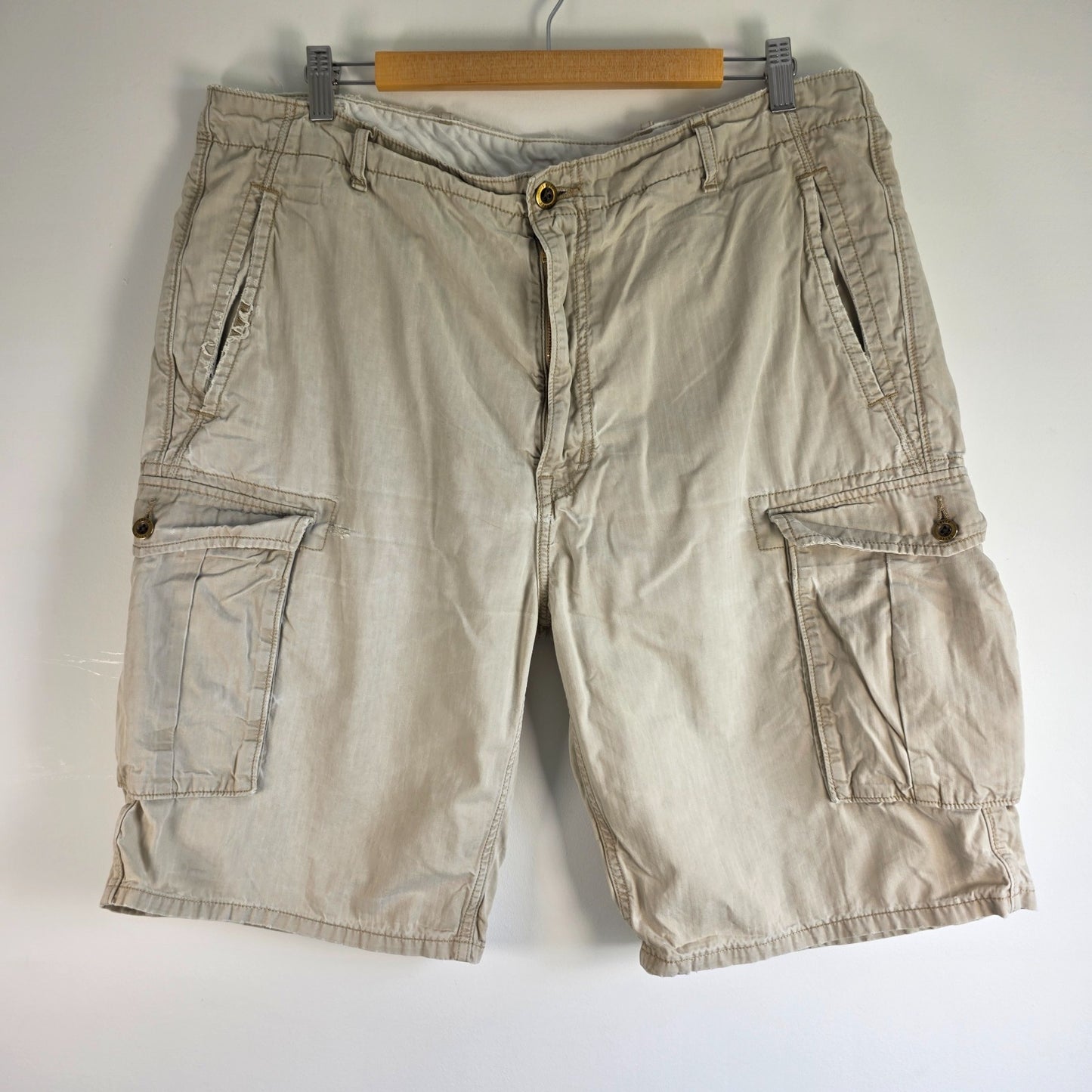 Levi’s Cargo Shorts Mens W38 Beige Utility Combat Shorts Cotton