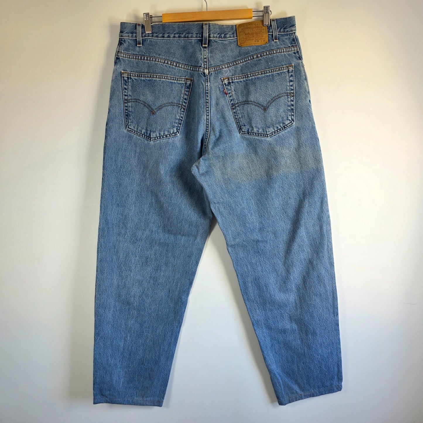 Vintage Levi’s 560 Jeans W37 L31 Blue Loose Fit Tapered Y2K 90s Baggy Denim
