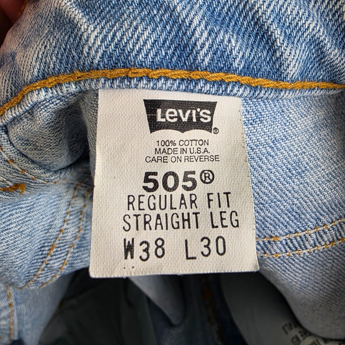 Vintage Levi’s 505 Jeans W36 L30 Blue Straight Leg USA Made Denim