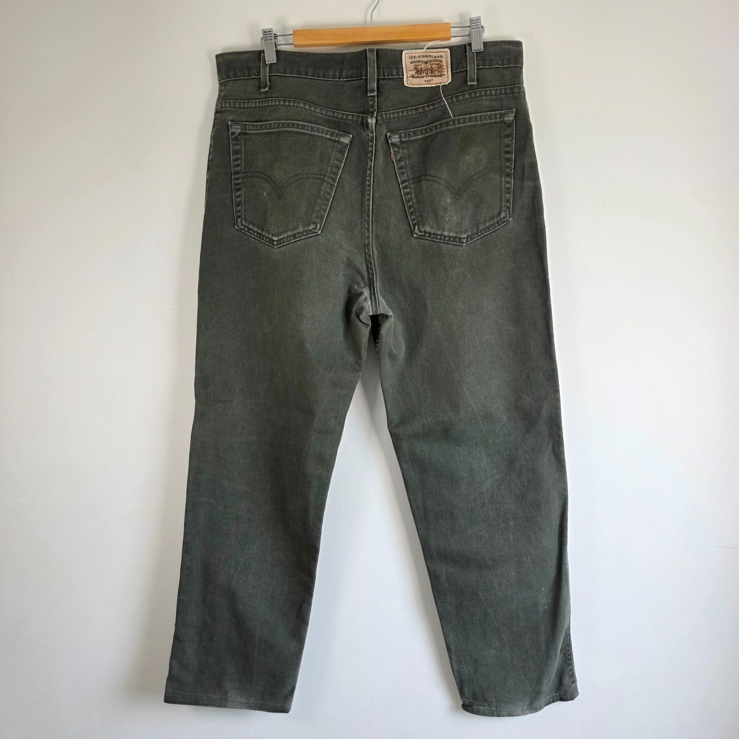 Vintage Levi’s 540 Jeans W38 L29 Grey Relaxed Fit USA Made Denim