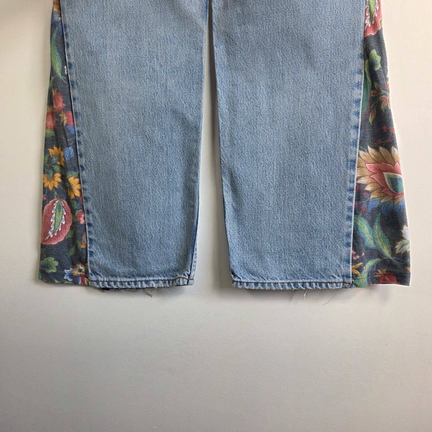 Levi’s 881 Jeans Women’s W26 L30 Blue High Waist Flare Custom Panelled Vintage