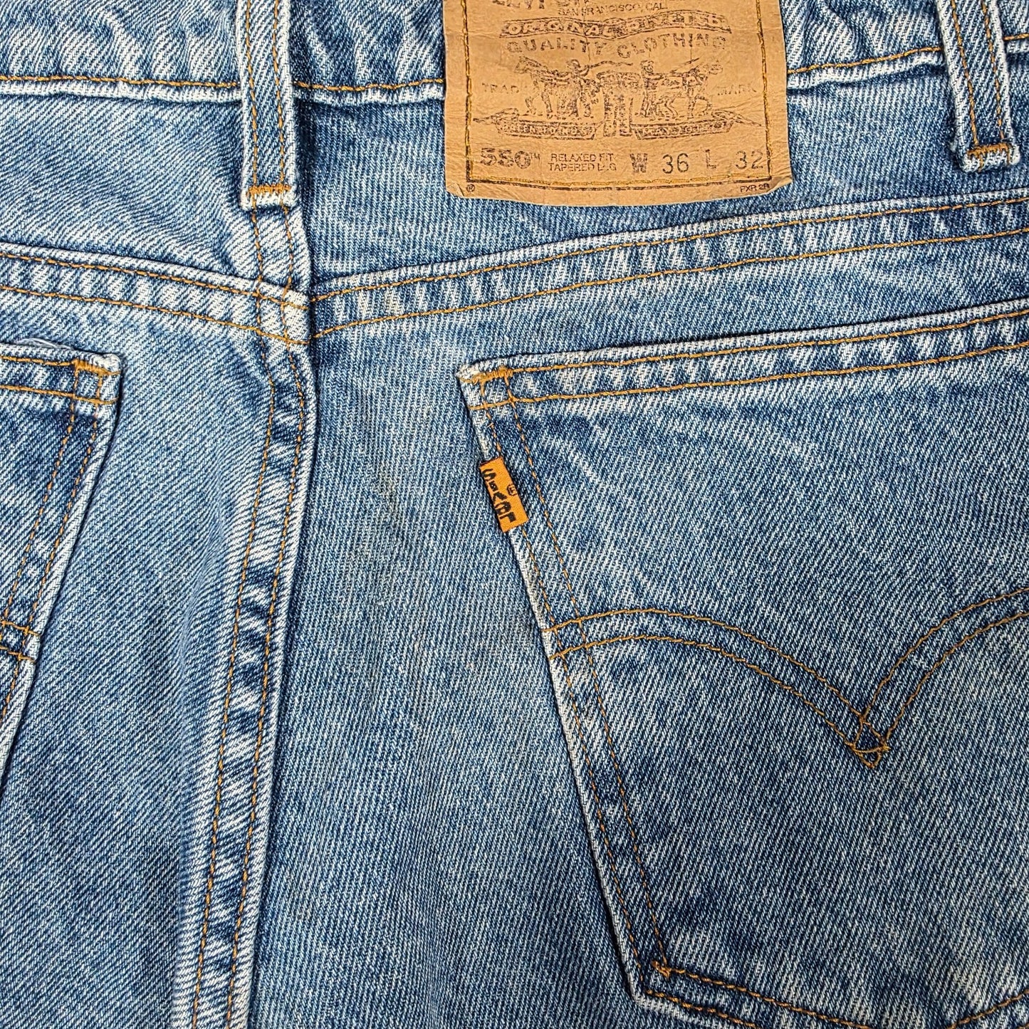 Vintage Levi’s 550 Orange Tab Jeans Men’s W36 L32 90s Blue Denim