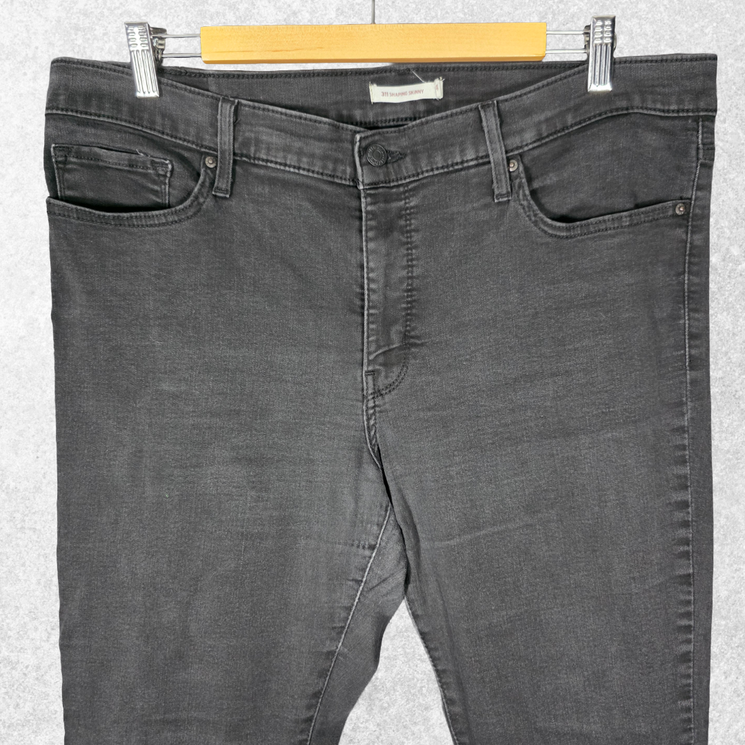 Levi’s 311 Shaping Skinny Jeans W36 L29 Washed Black Women’s (W34 L30 Tag)