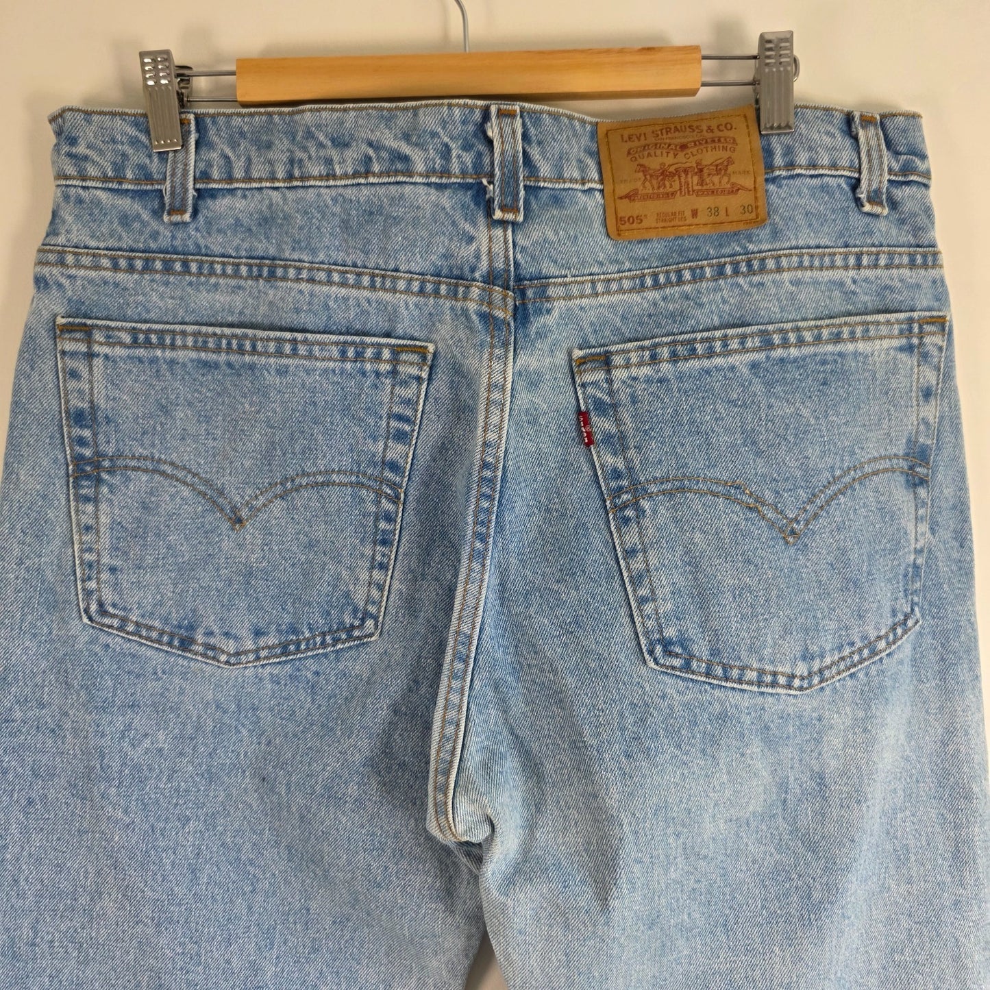 Vintage Levi’s 505 Jeans W36 L30 Blue Straight Leg USA Made Denim