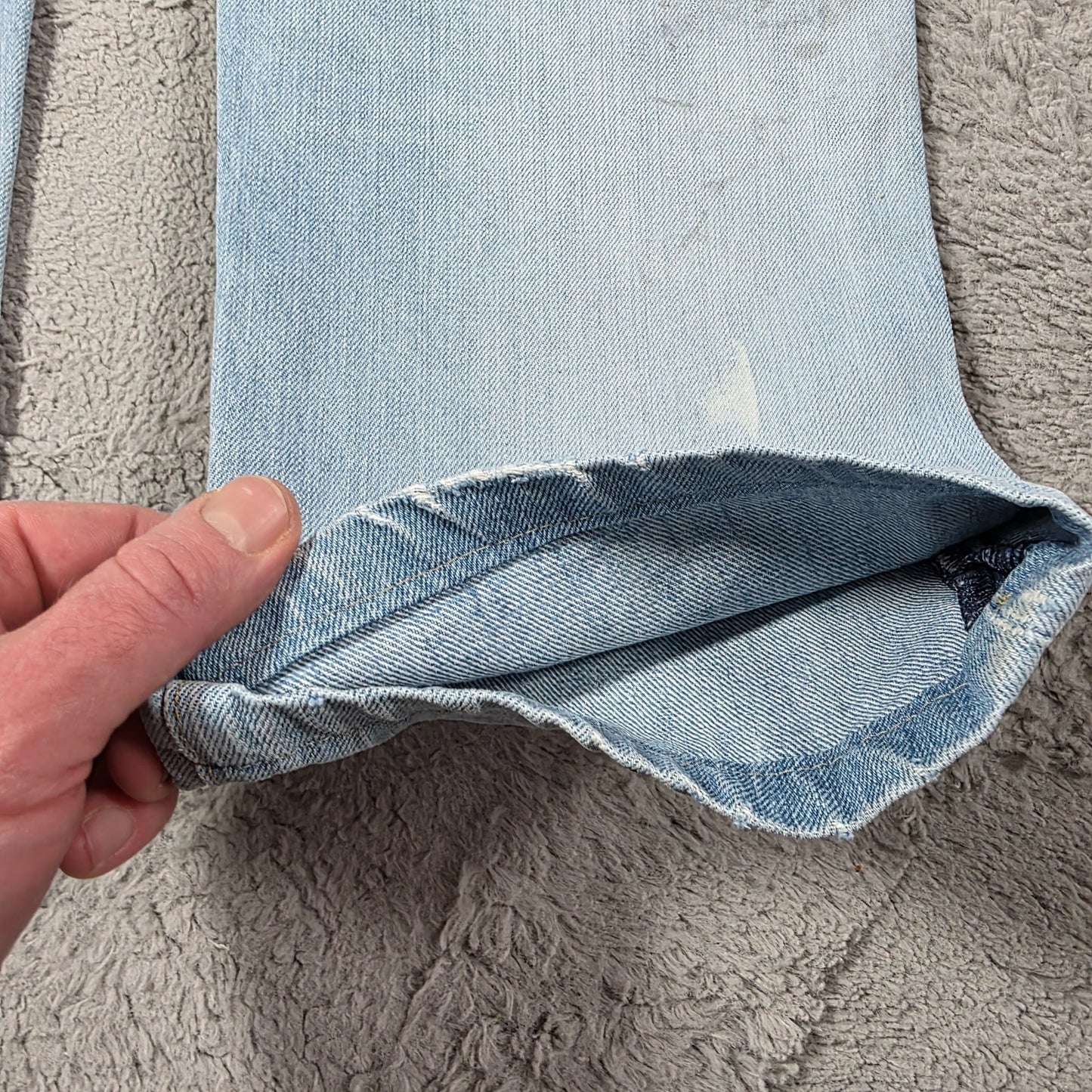 Levi’s 508 Mens Blue Jeans W33 L34 Relaxed Tapered Distressed Denim