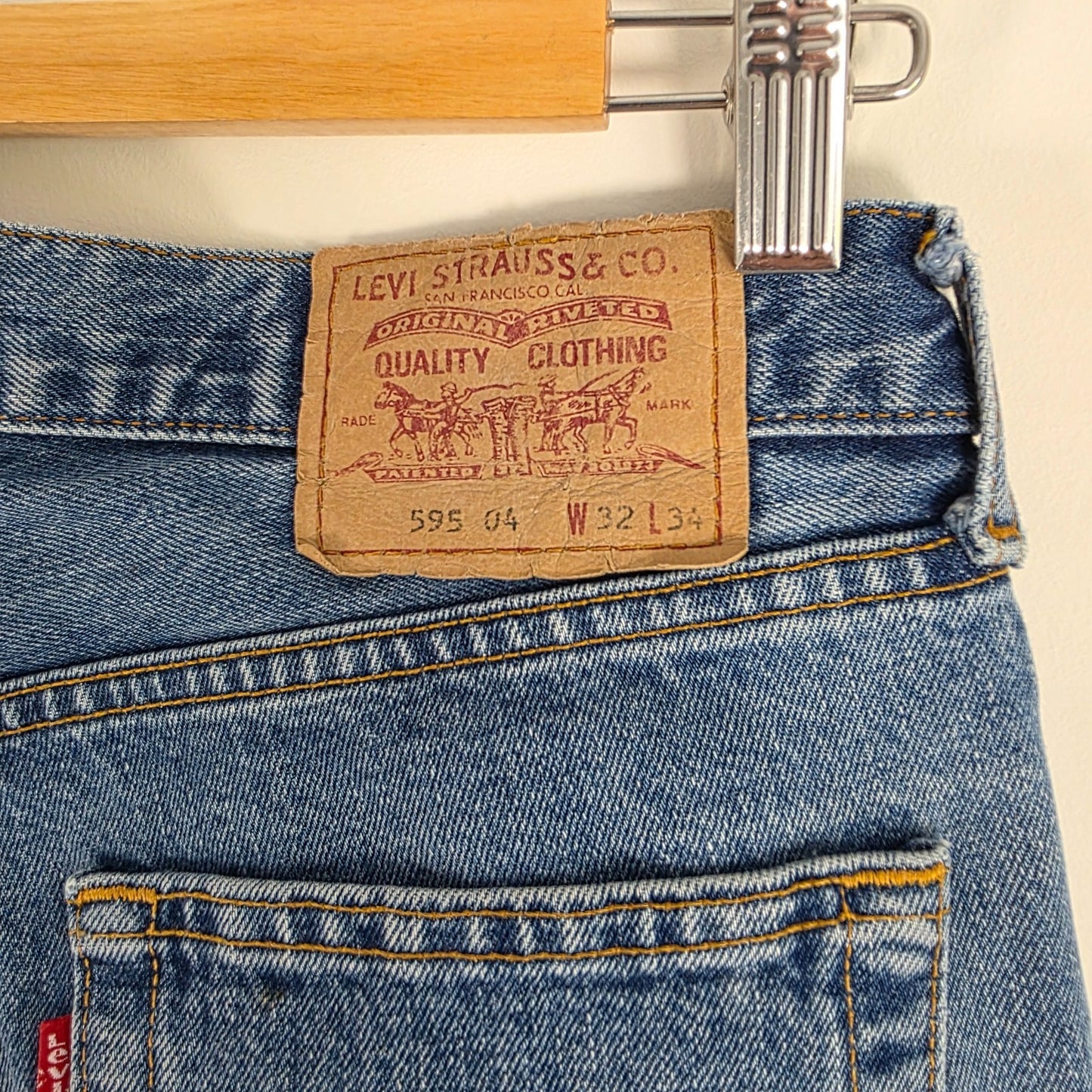 Levi’s 595 Jeans W30 L28 (Tagged W32 L34) Blue Straight Men’s Paint Marks