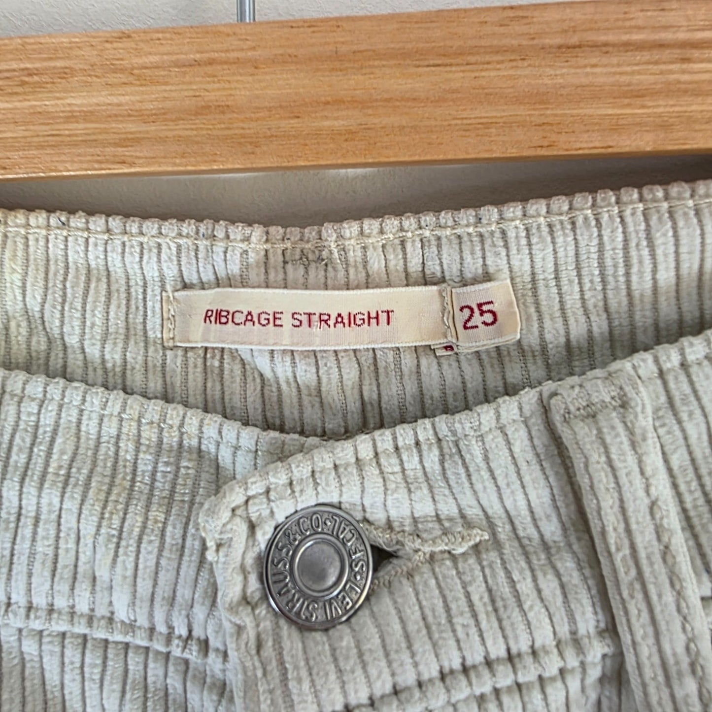 Levi's Ribcage Straight Corduroy Trousers Women's W25 L27 White Cream High Rise