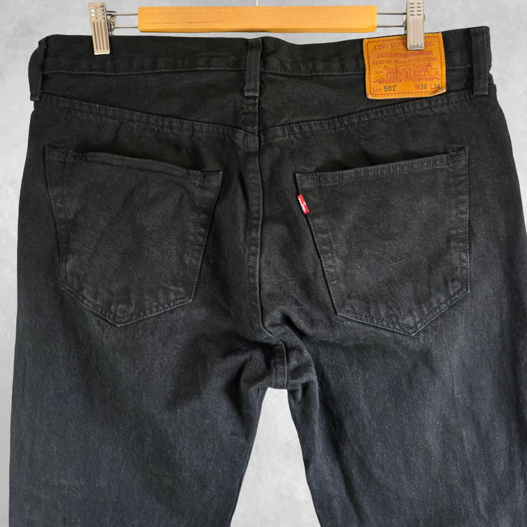 Levi’s 501 Jeans W36 L34 Black Straight Fit Denim Button Fly Men’s Classic