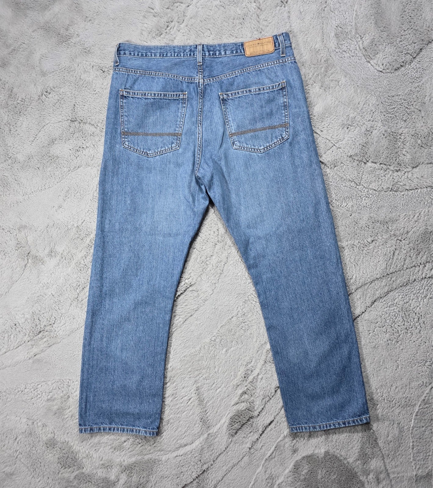 Tommy Hilfiger Classic Fit Blue Jeans W36 L30 Men’s Straight Leg Denim