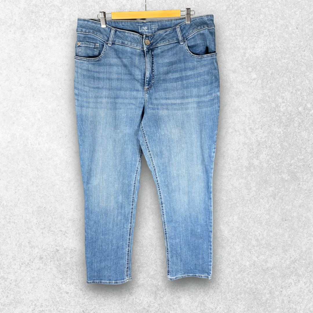 Lee Womens Jeans Blue Straight Leg High Rise W39 L28 Stretch Denim 18WP