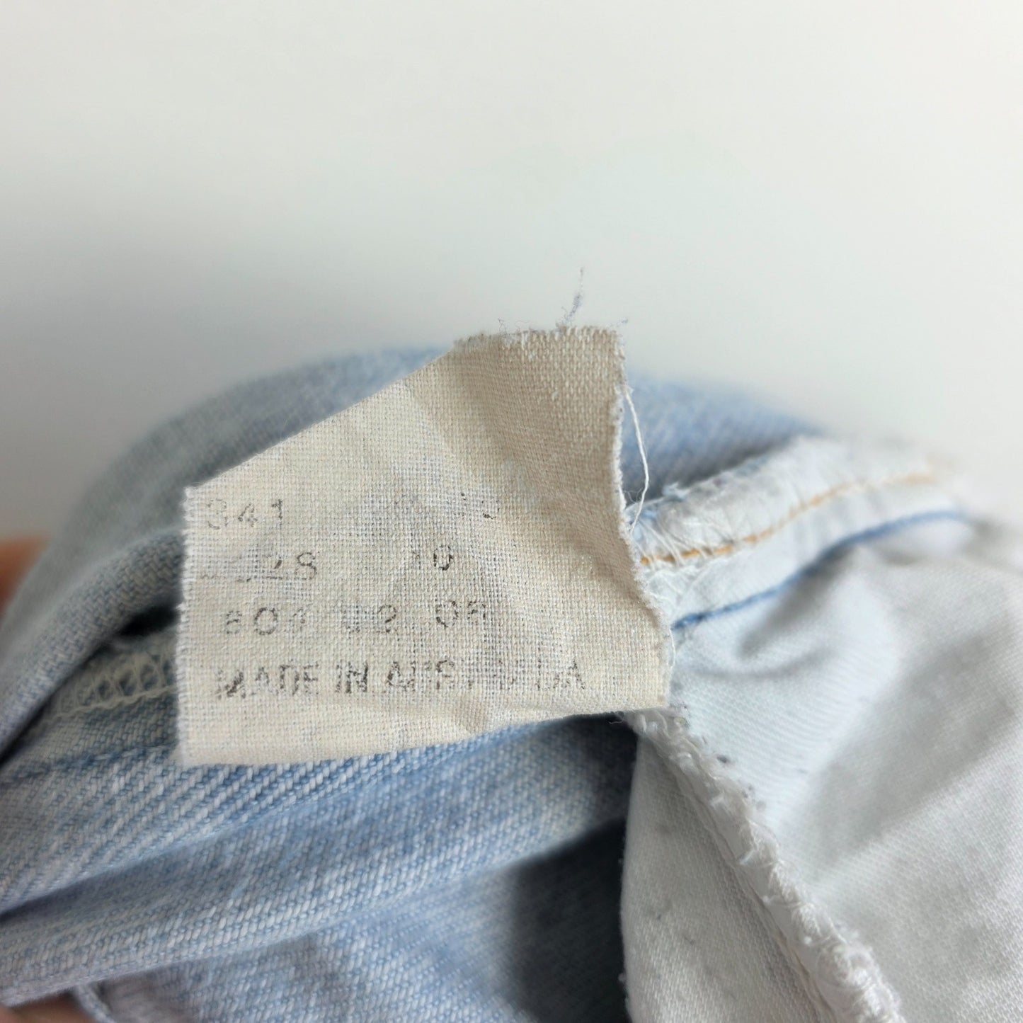 Vintage Levi’s 604 Jeans W35 L32 Blue Orange Tab Made in Australia 90s Mens