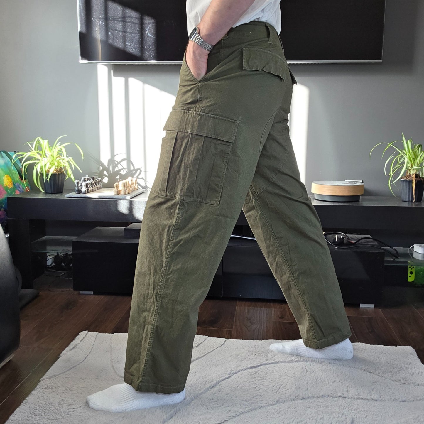 Nike SB Cargo Trousers Green Men’s Straight Fit 32 Drawstring Waist Skate