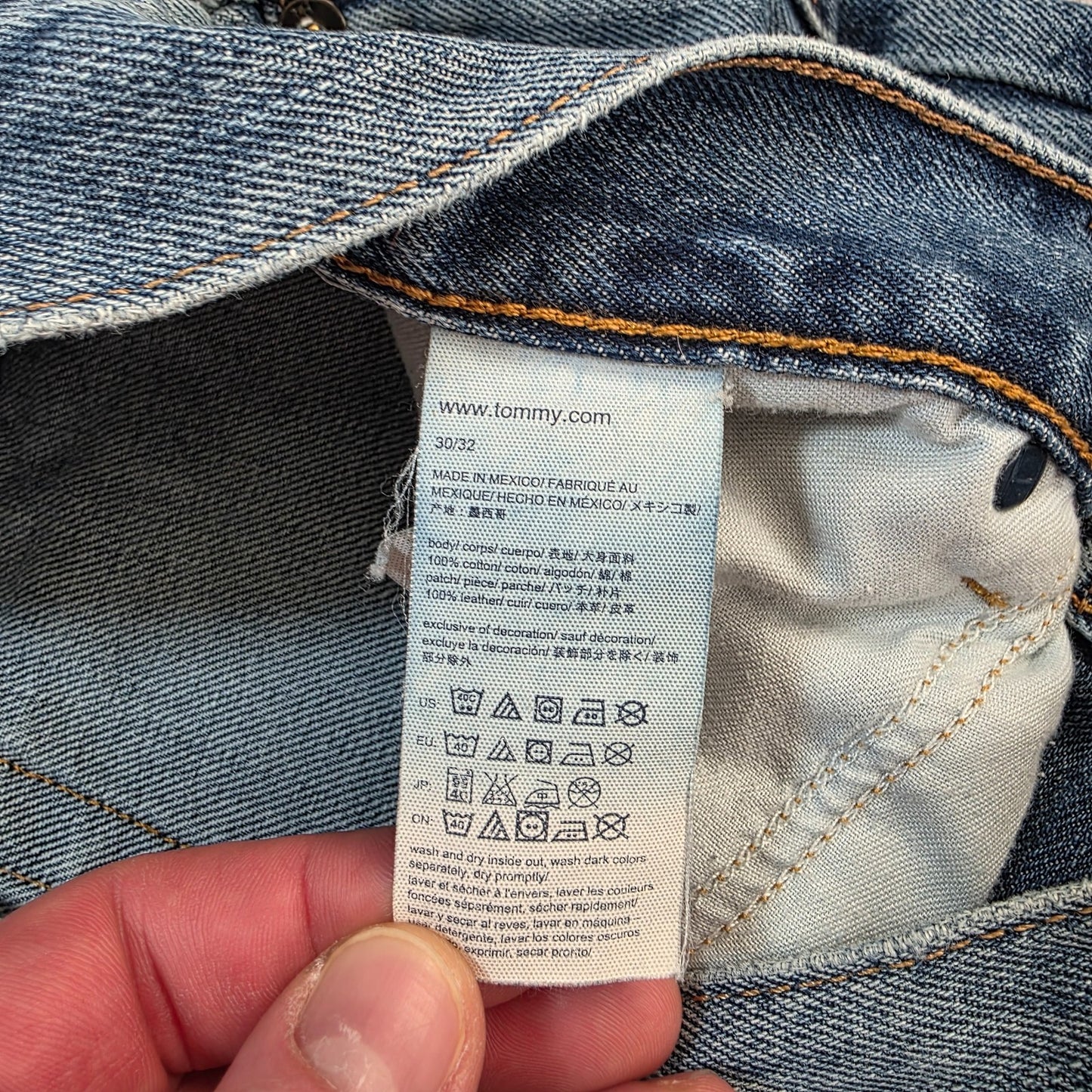 Vintage Y2K Tommy Hilfiger Classic Straight Blue Jeans W32 L32 – Made in Mexico