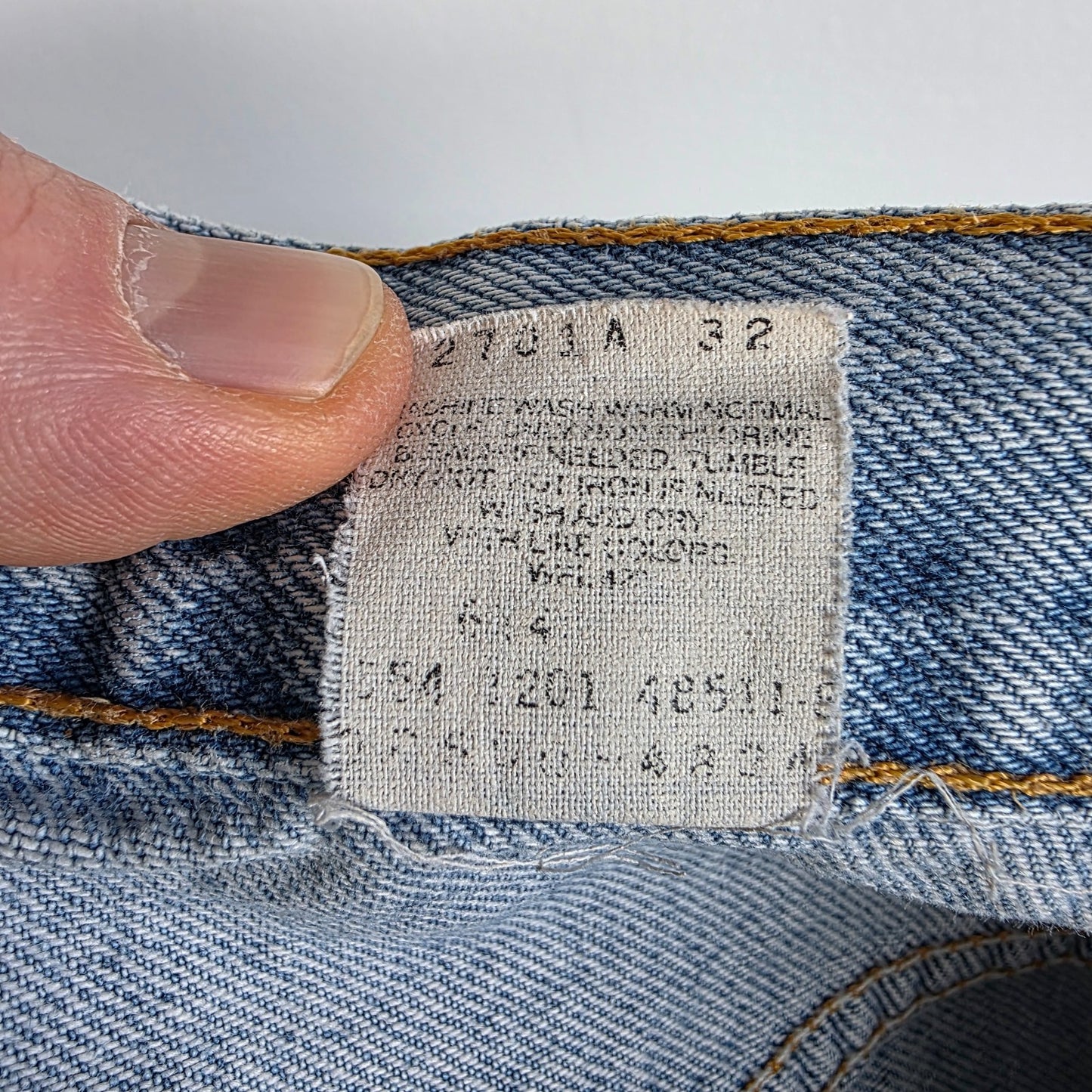 Levi’s 550 Jeans W38 L30 Relaxed Fit USA Made Blue Denim Vintage Men’s