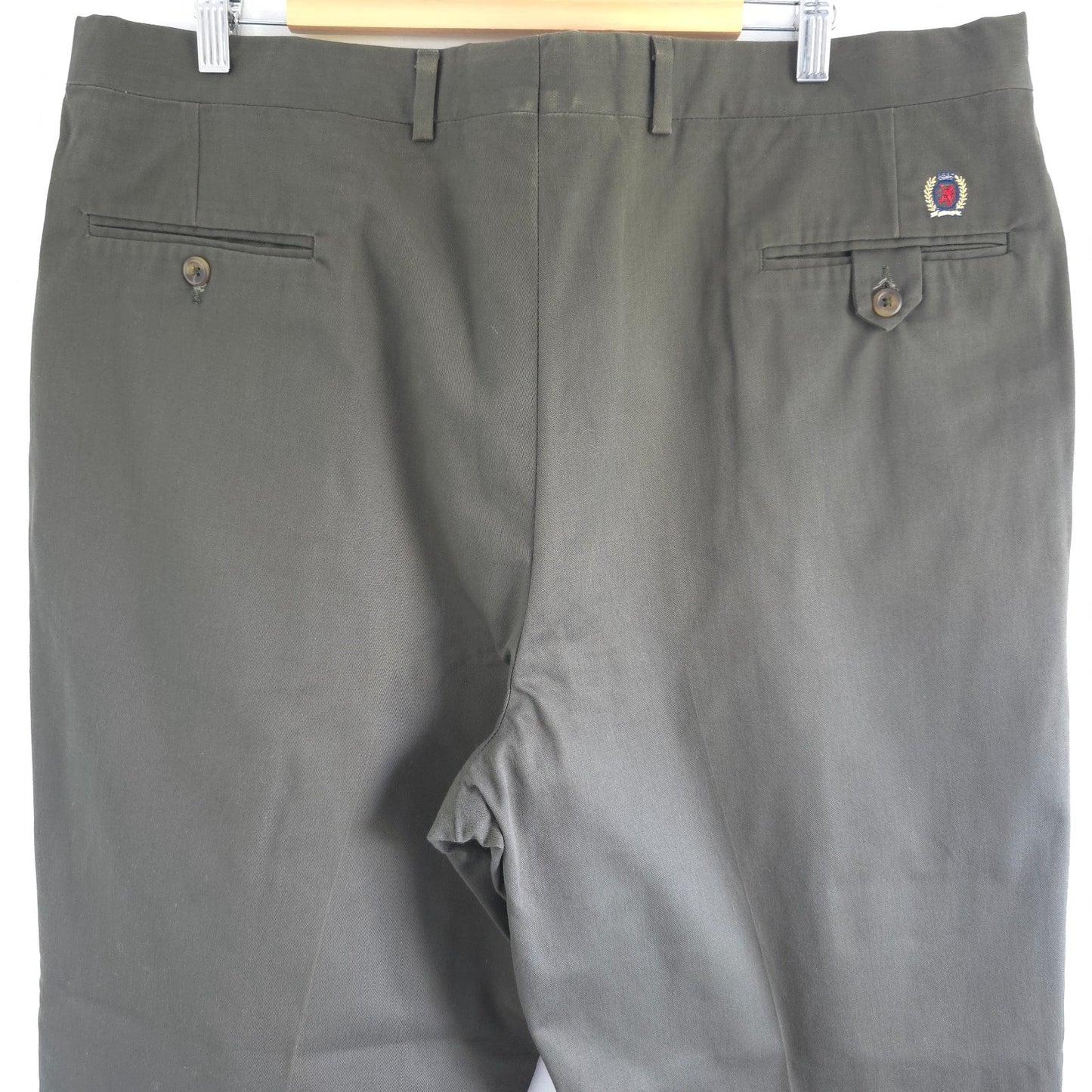 Vintage Tommy Hilfiger Pleated Chino Trousers W41 L30 Beige Khaki Preppy