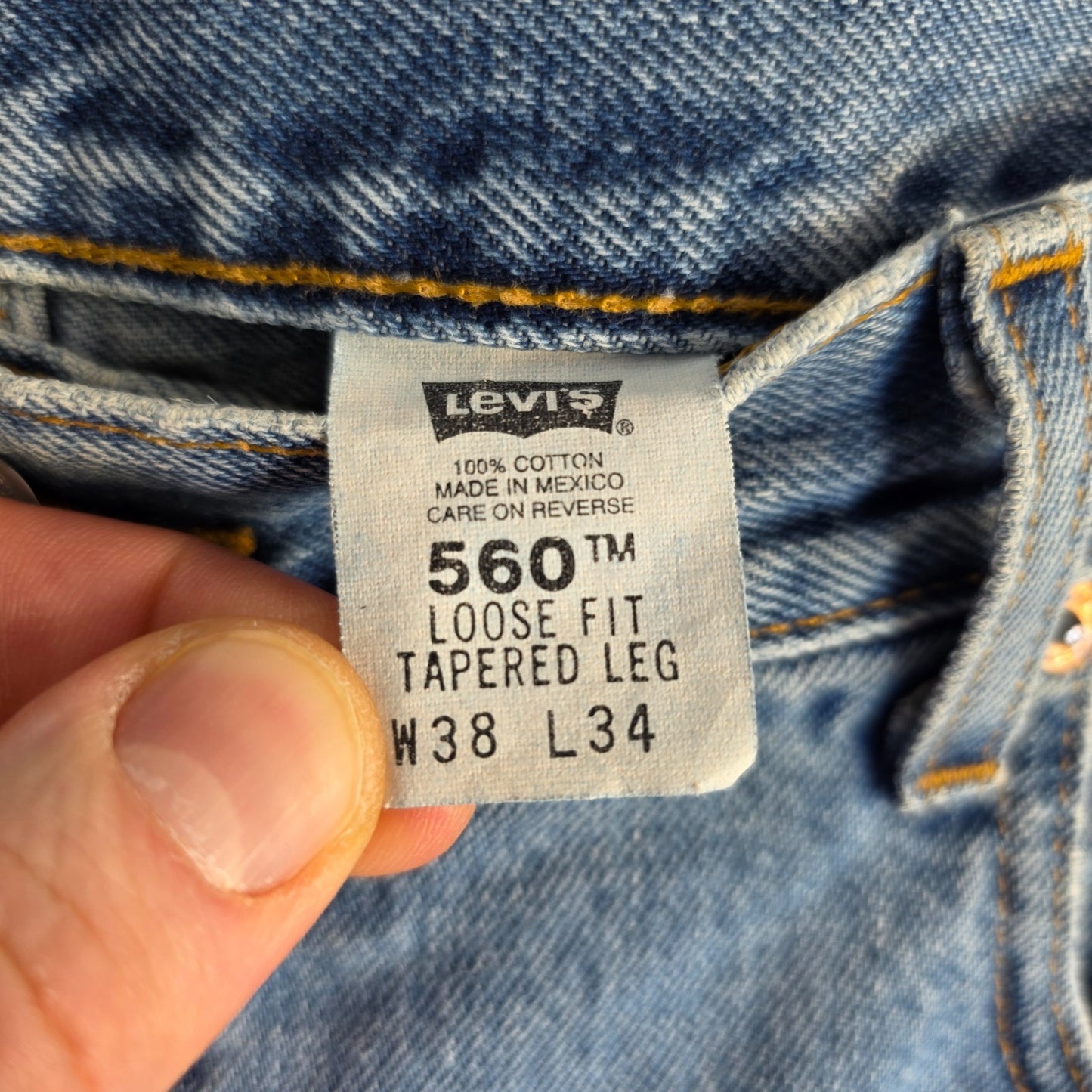 Vintage Levi’s 560 Jeans W37 L31 Blue Loose Fit Tapered Y2K 90s Baggy Denim
