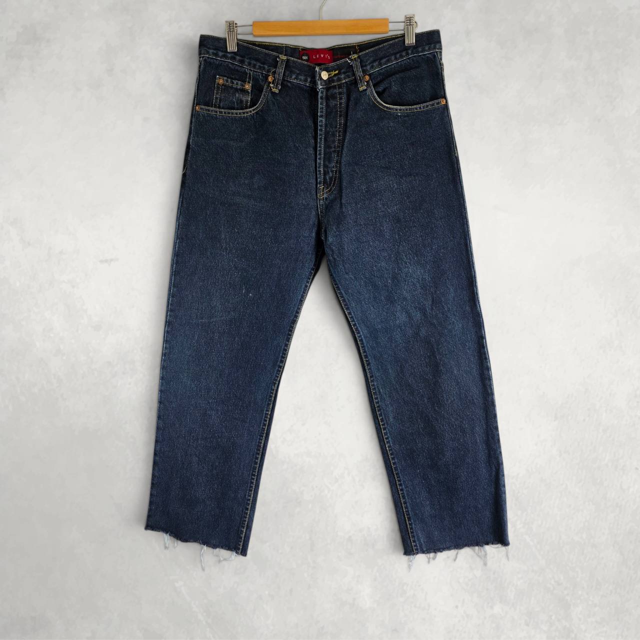 Levi’s 501 Jeans W33 (W32) L27 Blue Straight Leg Button Fly Cropped Raw Hem