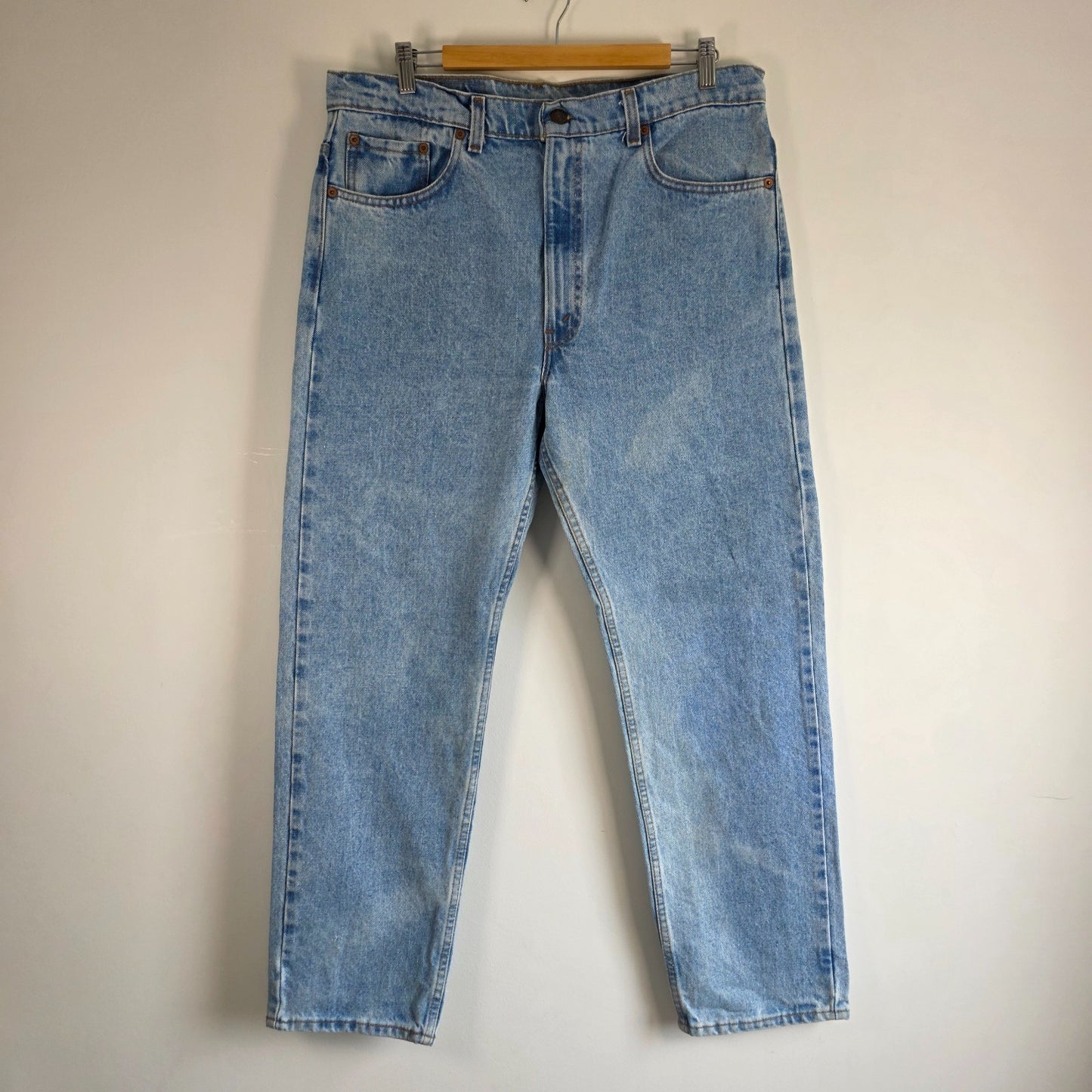 Vintage Levi’s 505 Jeans W36 L30 Blue Straight Leg USA Made Denim