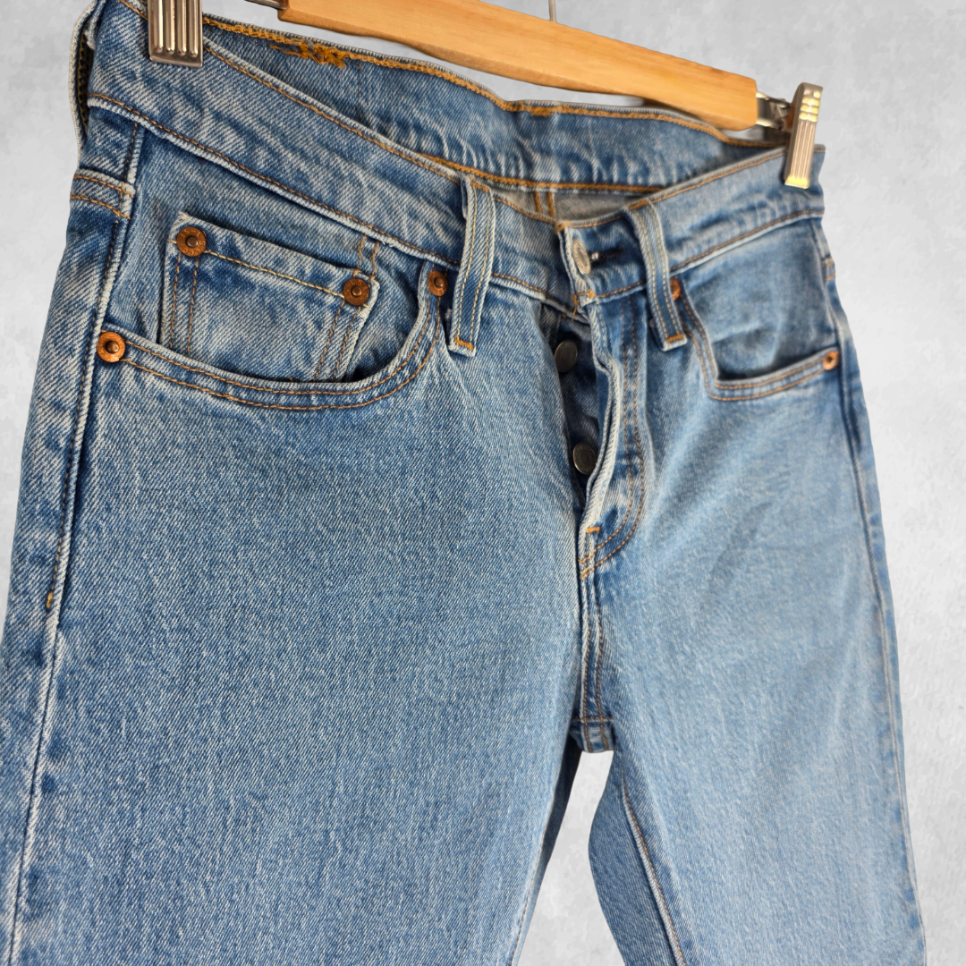 Levi’s 501 T Jeans Women’s W26 L28 Blue Tapered Leg Stretch Denim
