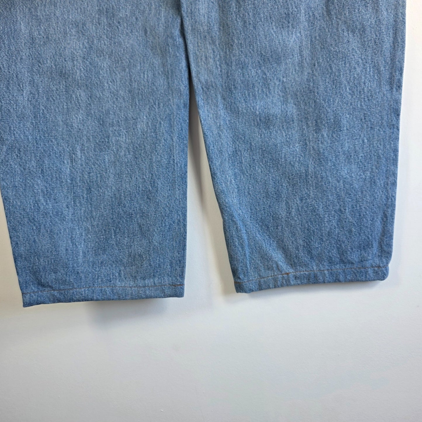 Vintage Levi’s 560 Jeans W37 L31 Blue Loose Fit Tapered Y2K 90s Baggy Denim