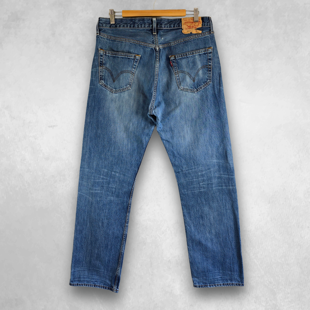 Vintage Levi’s 501 Jeans W34 L33 Men’s Blue Straight Button Fly Workwear Denim