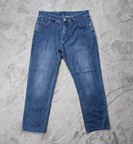 Tommy Hilfiger Special Collection Straight Blue Jeans W33 L30
