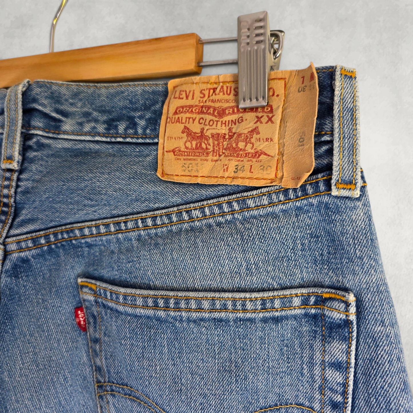 Levi’s 501 Jeans W32 (W34) L30 Blue Straight Leg Button Fly Vintage