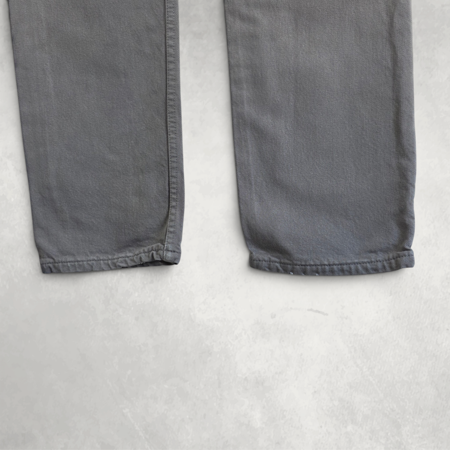 Levi’s 501 Jeans W26 L33 Grey Straight Leg Button Fly Vintage Made in Spain