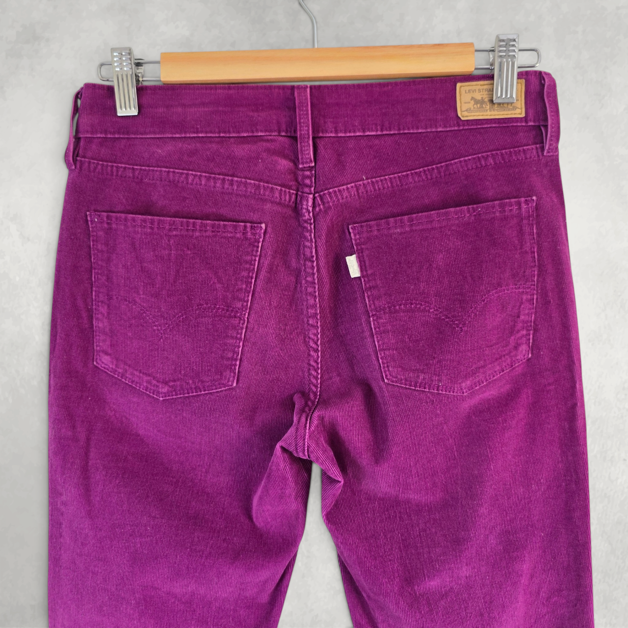 Levi’s Womens Purple Corduroy Leggings W28 L29 Skinny Stretch Velvet Feel Jeans