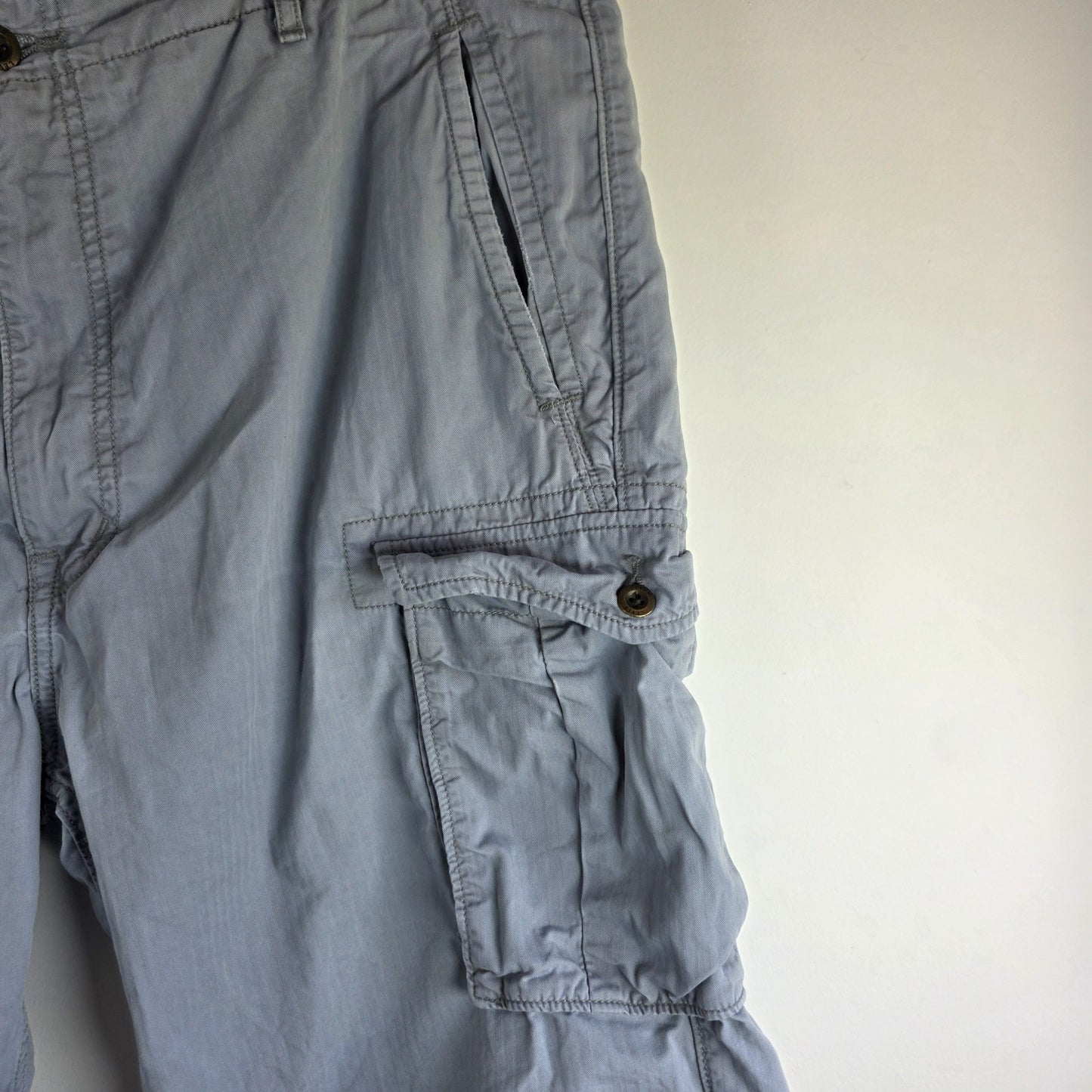 Levi’s Cargo Shorts W38 Blue Cotton Utility Pockets Men’s Casual Summer