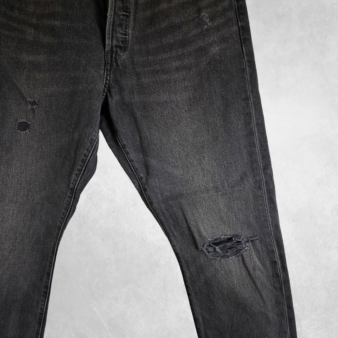 Levi’s 501 S Jeans Women’s W30 L28 Black Straight Leg Distressed Button Fly