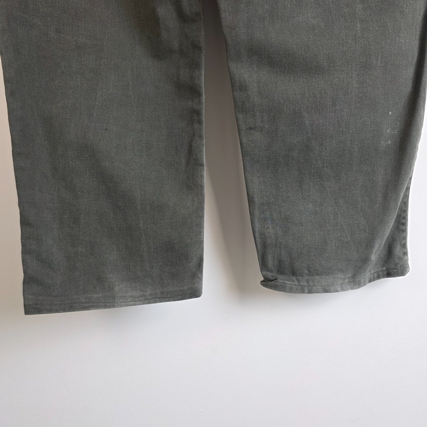 Vintage Levi’s 540 Jeans W38 L29 Grey Relaxed Fit USA Made Denim