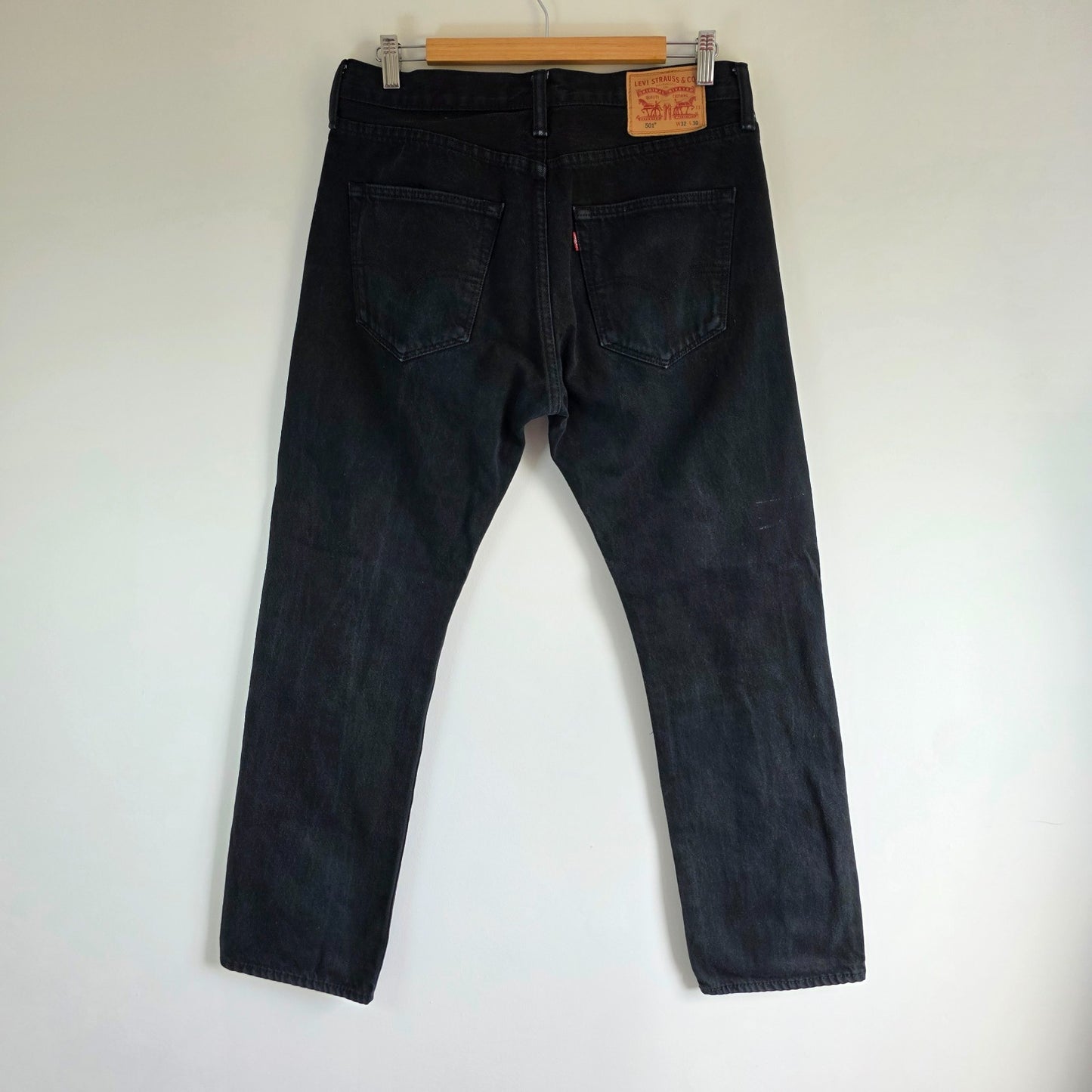 Levi's 501 Jeans W32 L30 Black Straight Leg Button Fly Denim Mens Classic